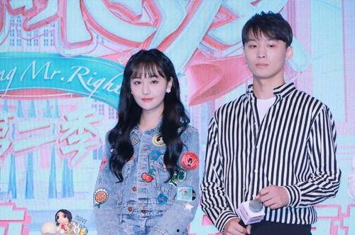 娱乐圈吃瓜爆料记者小说,揭秘吃瓜记者的爆料传奇